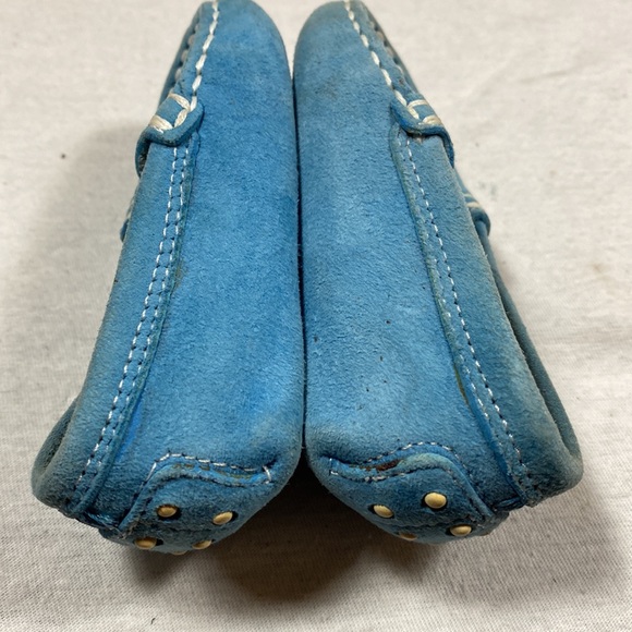 Tod’s Junior baby blue genuine Italian suede  “driving” moccasin unisex loafers - Picture 3 of 9